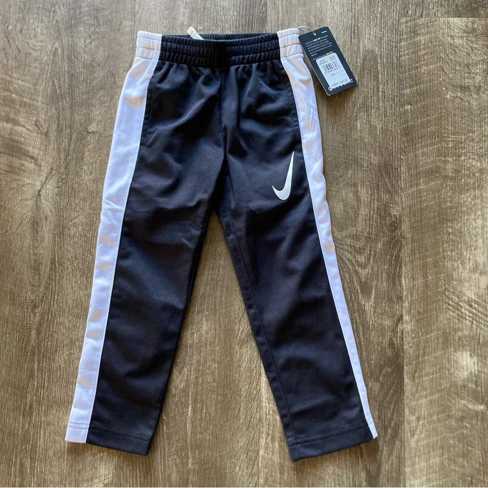 Nike Boys 4 Extra Small Dri-Fit Sweat Pants Black and White NWT Retail @ $30